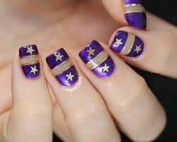 Star-Nails-Negative-Space-7