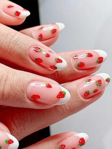 Strawberry-Art-with-French-Manicure-1