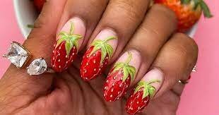 Strawberry-Art-with-French-Manicure-2