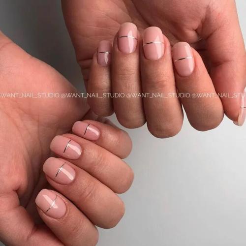 Stripes-Accent-Elegant-Nail-Designs-1