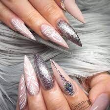 Stunning-Glitter-Pointy-Nail-Designs-4