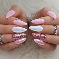 Stunning-Glitter-Pointy-Nail-Designs-8