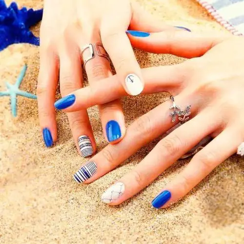 Summer-Nail-Designs-with-Stripes-5