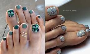 Summer-Toe-Nails-with-One-Tone-9