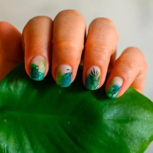 Summer-Tropical-Leaves-Nails-Designs-4