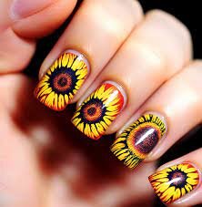 Sunflower-Nails-4