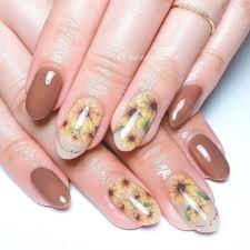 Sunflower-Nails-5