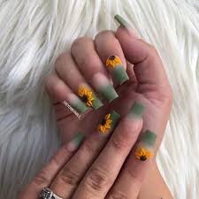 Sunflowers-Nails-9