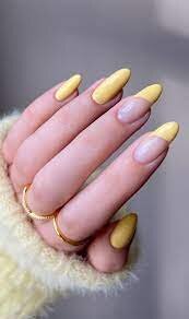 Sunshine-Yellow-Almond-Shaped-Nails-3