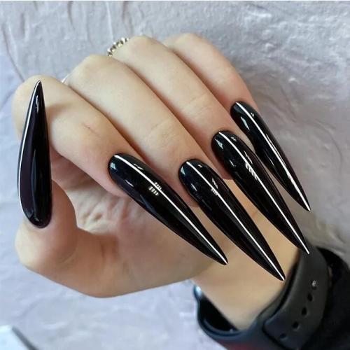 Super-Long-Black-Stiletto-Nails-1