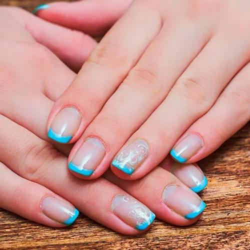 Sweet-French-Nails-In-Aqua-Colors-2