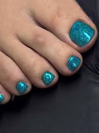 Teal-Blue-Toe-Nail-Colors-6