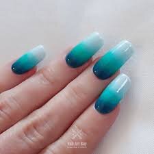 Teal-Ombre-Nails-5