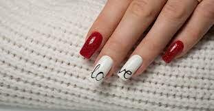 Textual-Nail-Art-5