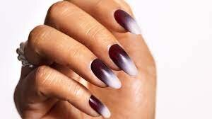 The-Contrast-Of-Dark-and-Light-for-Classy-Nails-3