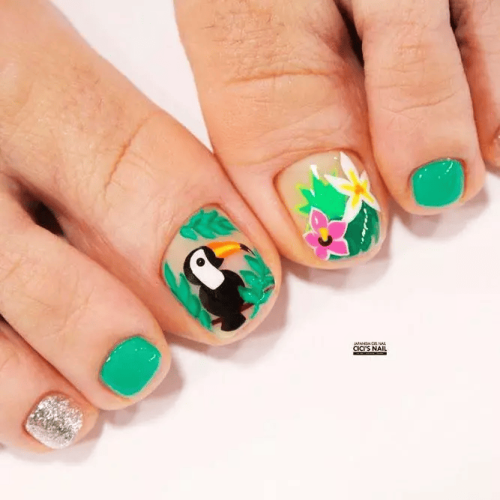 Toe-Nail-Designs-With-Floral-Motifs-6 (1)