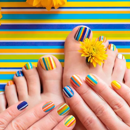 Toe-Nail-Designs-With-Stripes-4