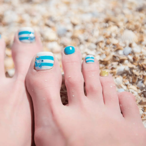 Toe-Nail-Designs-With-Stripes-7