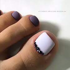 Toe-Nails-Matte-Designs-6