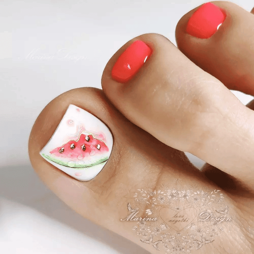 Toe-Nails-with-Different-Arts-1