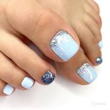 Toe-Nails-with-Light-Blue-Shades-10