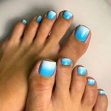 Toe-Nails-with-Light-Blue-Shades-5