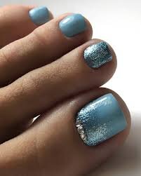 Toe-Nails-with-Light-Blue-Shades-7