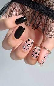 Trendy-Black-Nails-with-Flowers-6