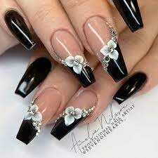 Trendy-Black-Nails-with-Flowers-6 (1)