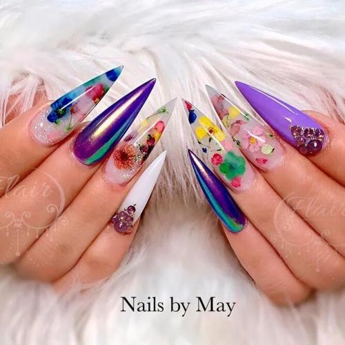 Trendy-Chrome-Stiletto-Nails-2