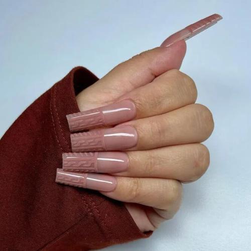 Trendy-Nude-Long-Nails-1