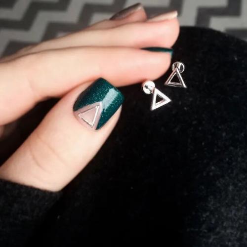Triangle-Nails-Designs-for-Brave-Girls-2