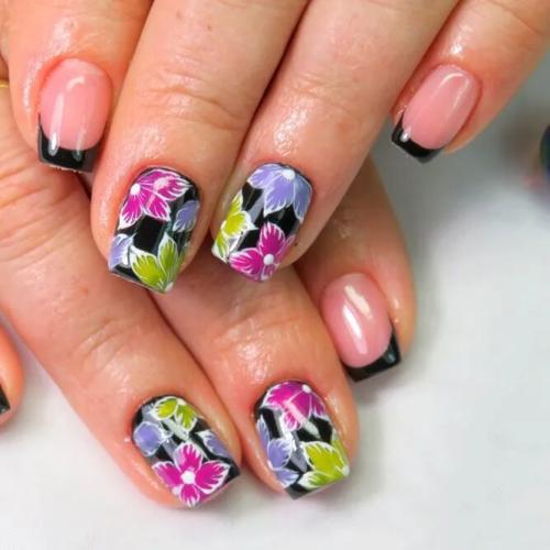 Tropical-Flower-Nail-Art-2