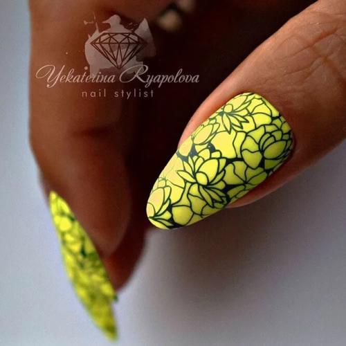 Tropical-Flower-Nail-Designs-3