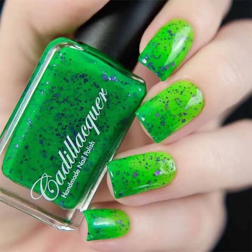 Tropical-Green-Summer-Nail-Colors-2