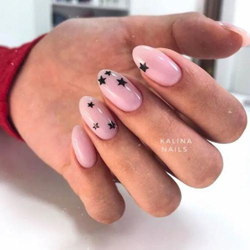 Twinkle-Twinkle-Little-Star-–-New-Years-Nails-3