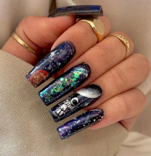 Universe-on-Your-Nails-4