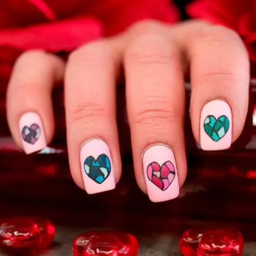 Valentines-Day-Nails-with-Geometric-Art-1