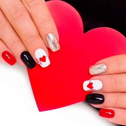 Valentines-Day-Nails-with-Pulse-of-Love-1