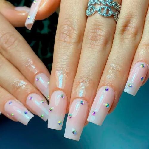 Wedding-Nail-Art-Embellished-with-Rhinestones-1