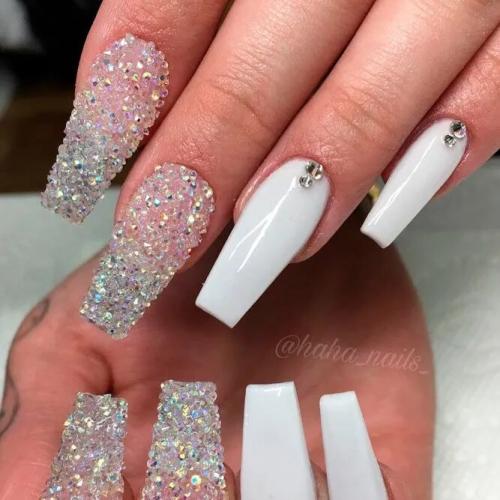White-Acrylic-Coffin-Nails-3