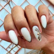 White-Acrylic-Nails-10