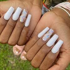 White-Acrylic-Nails-3