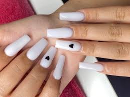 White-Acrylic-Nails-9