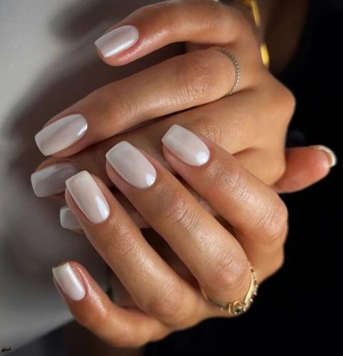 White-Glazed-Donut-Nails-1