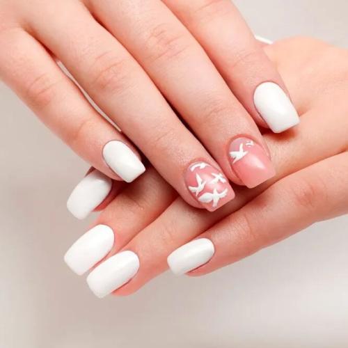 White-Ideas-for-Your-Wedding-Day-Nails-3