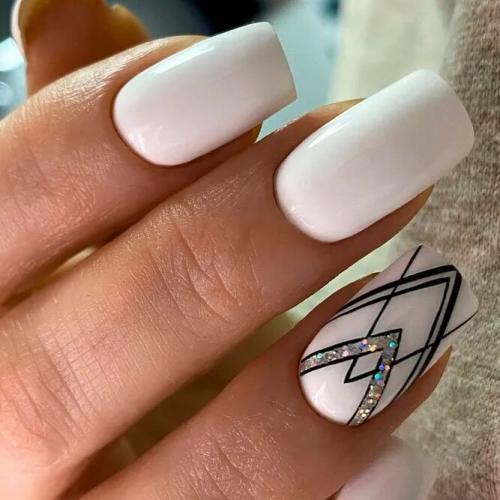 White-Ideas-for-Your-Wedding-Day-Nails-4