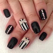 White-Nail-Designs-with-Black-Accents-9