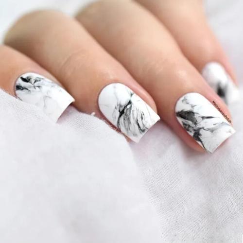 White-Nails-with-Marble-Effect-2