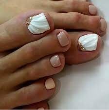 White-Toe-Nail-Designs-6